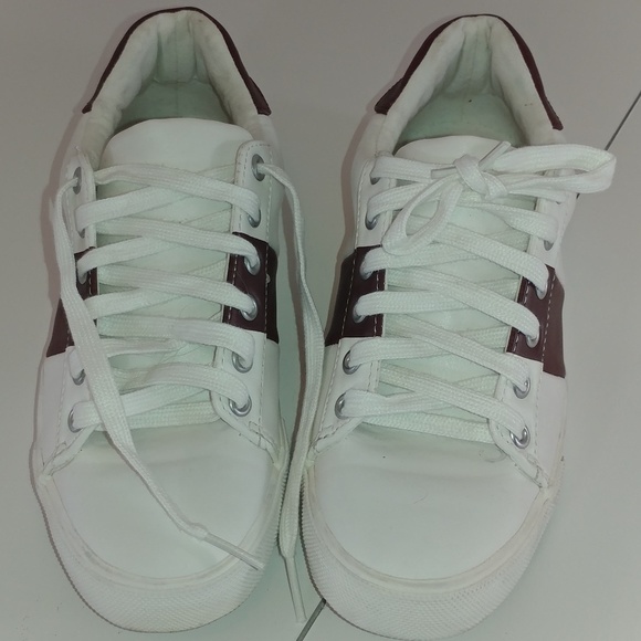 aeropostale athletic shoes